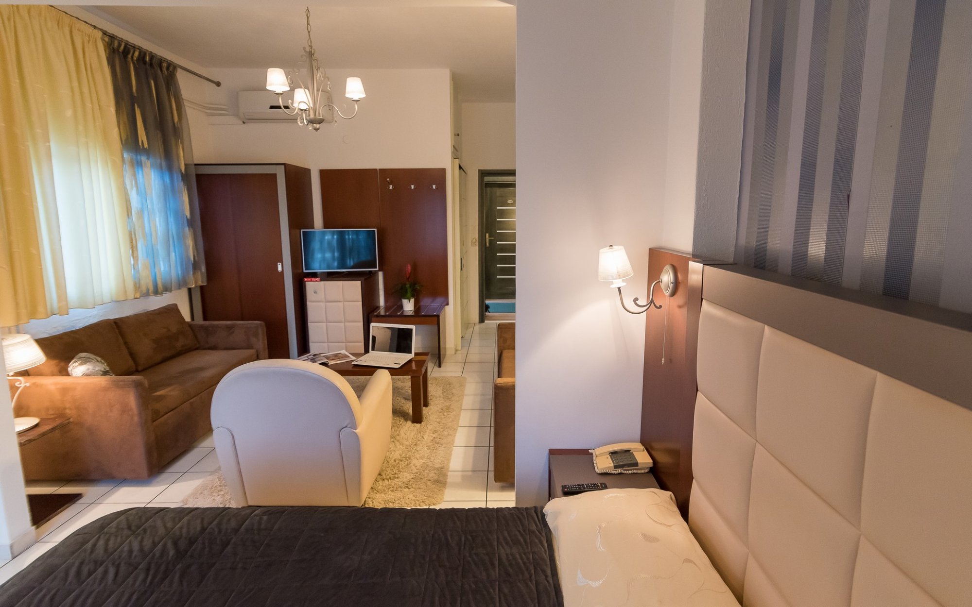 Krikonis Hotel Ioannina-Junior suite.jpg