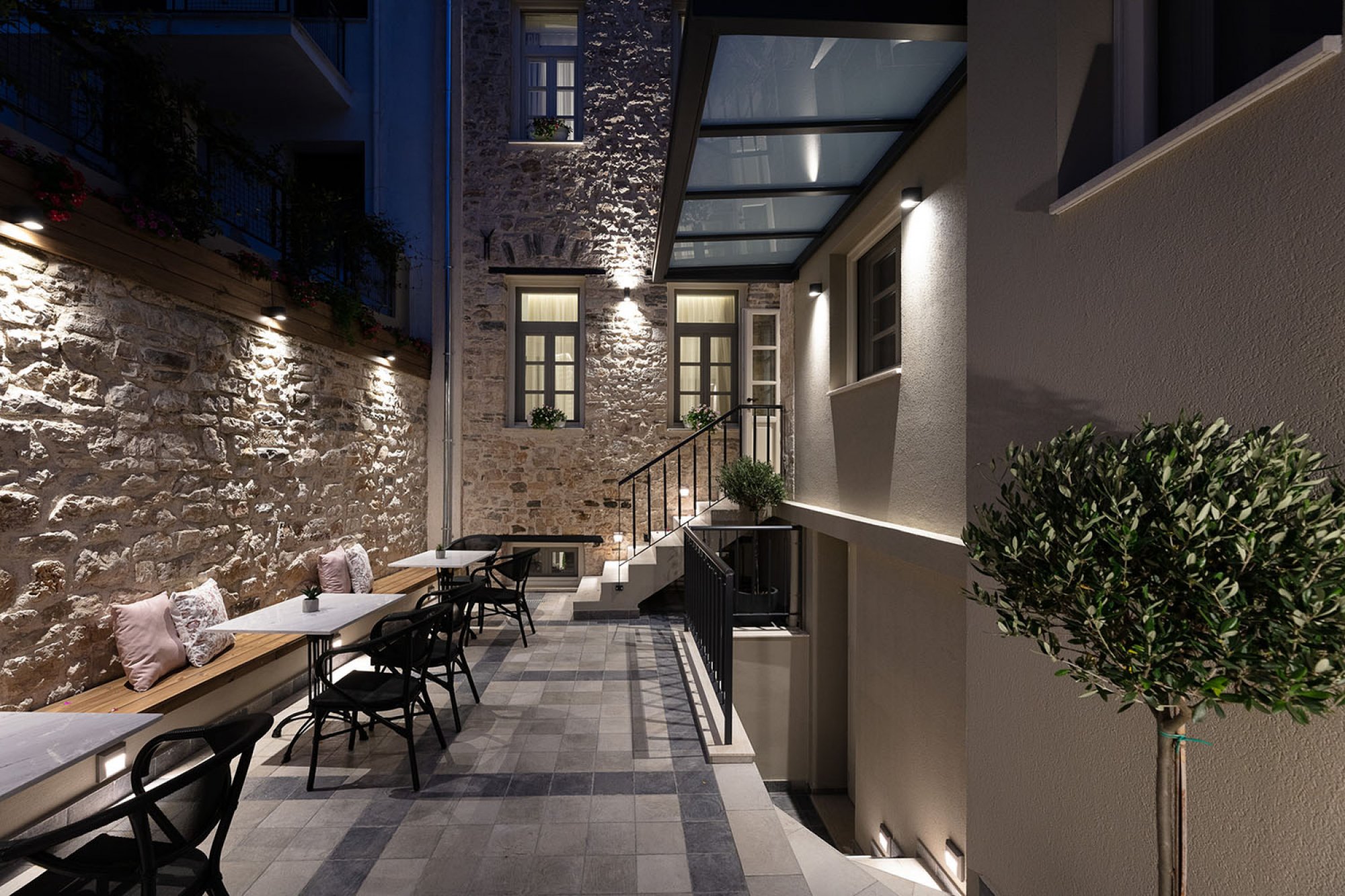 Lithia Hotel Ioannina-Bar.jpg