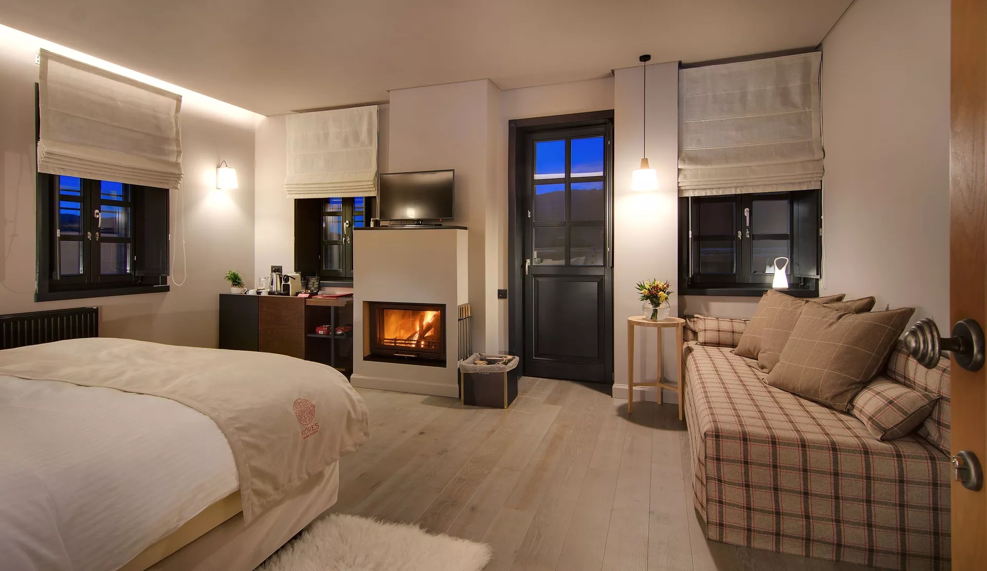 Kores Boutique Hotel & Spa Ioannina-Junior suite.jpg