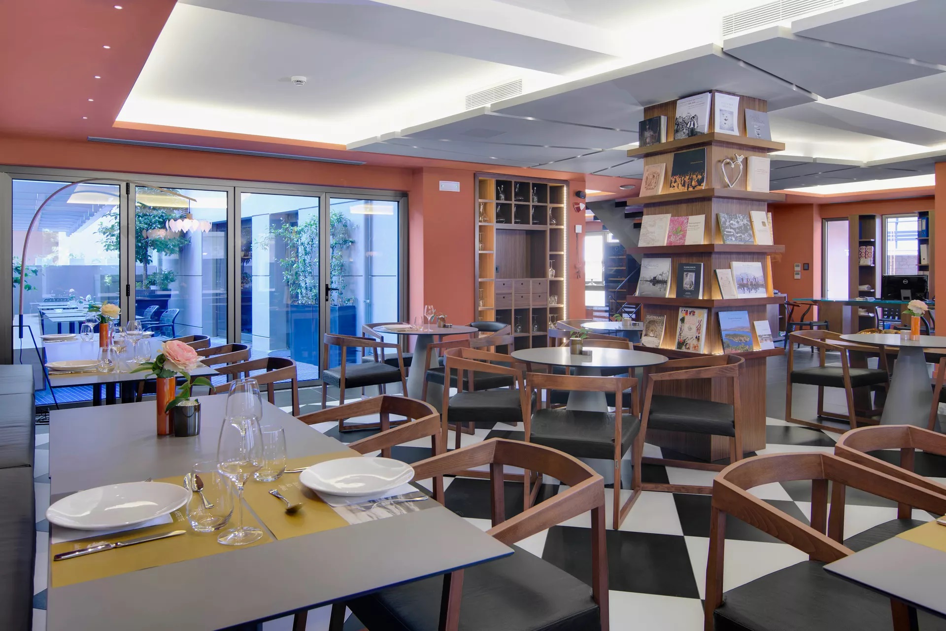 Lake Spirit Hotel Ioannina-Restoran.jpg
