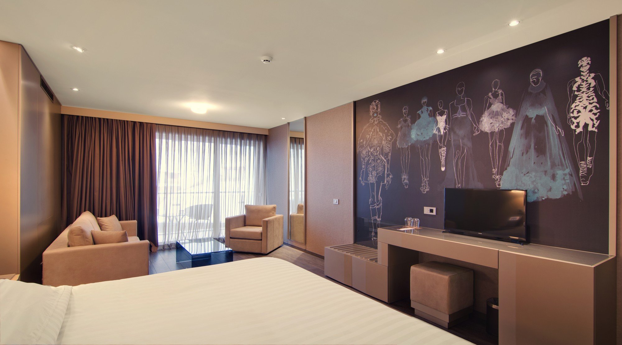 SAZ City Life Hotel Ioannina-Junior suite pogled jezero.jpg