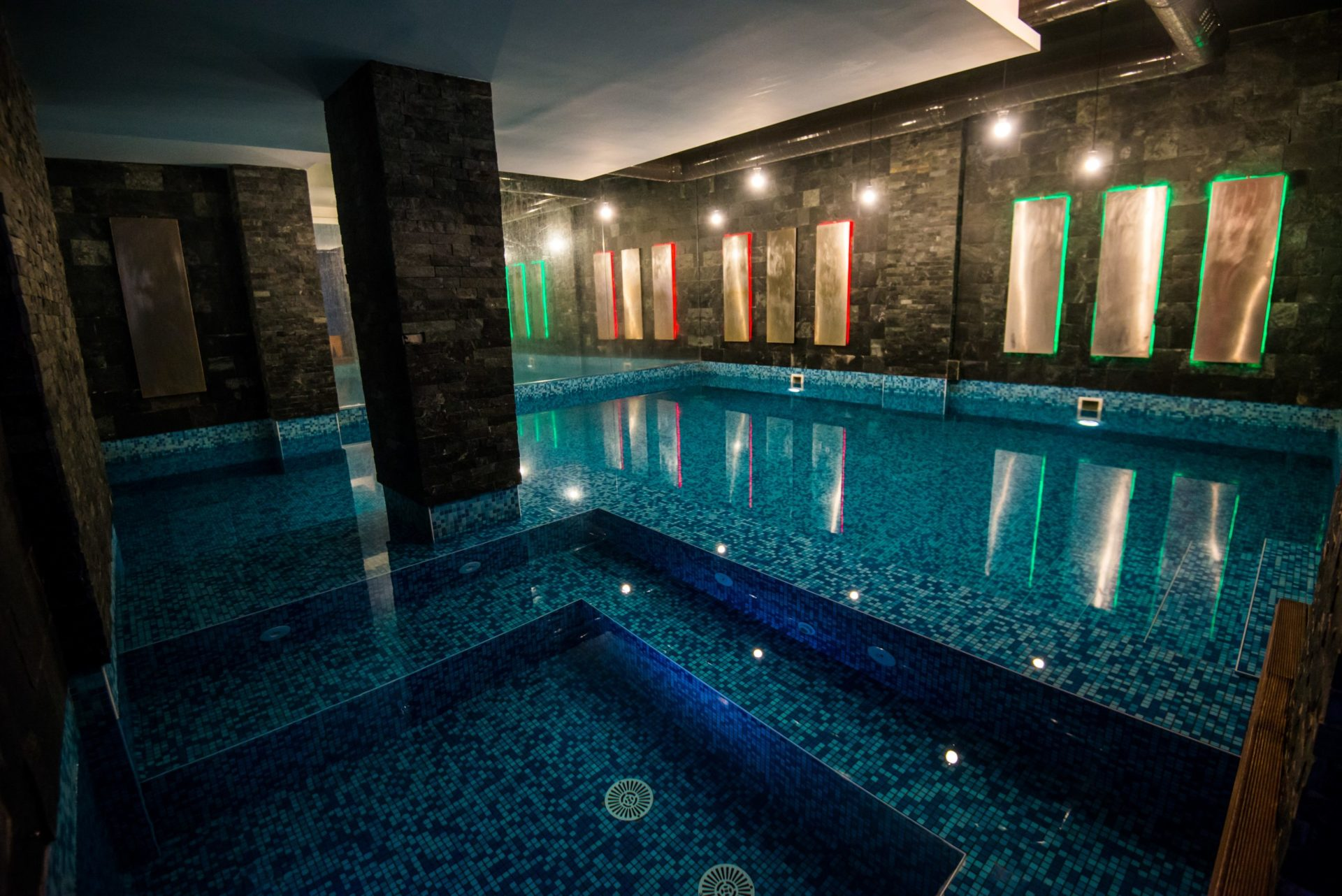 Hotel Balkan Jewel - Zatvoreni bazen.png