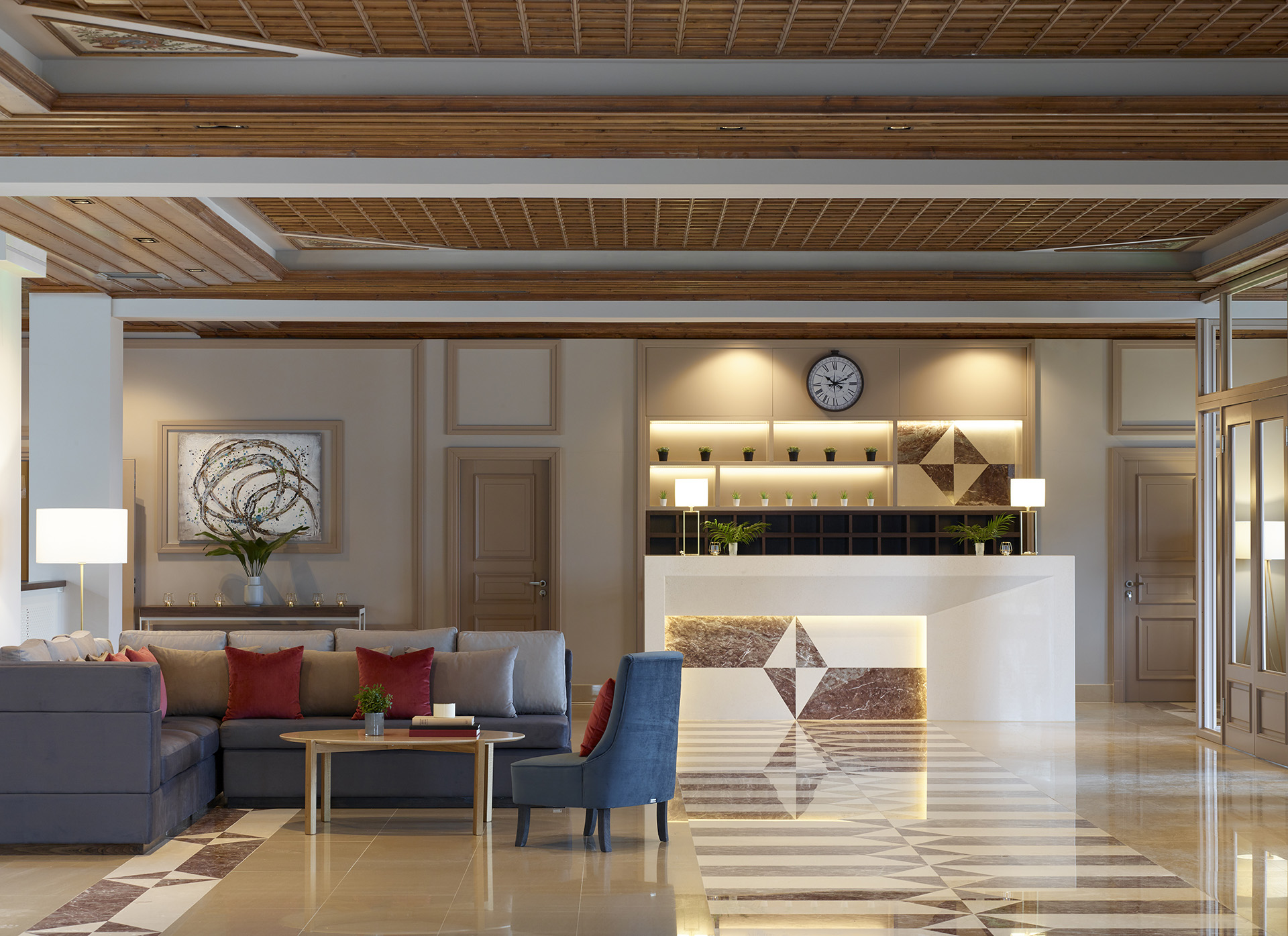 The Lake Hotel Ioannina-Enterijer hotela.jpg