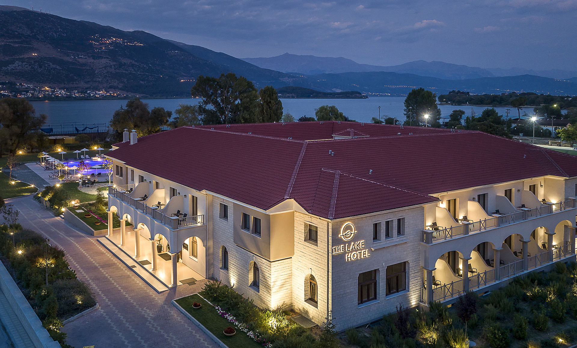 The Lake Hotel Ioannina-Panorama hotela.jpg