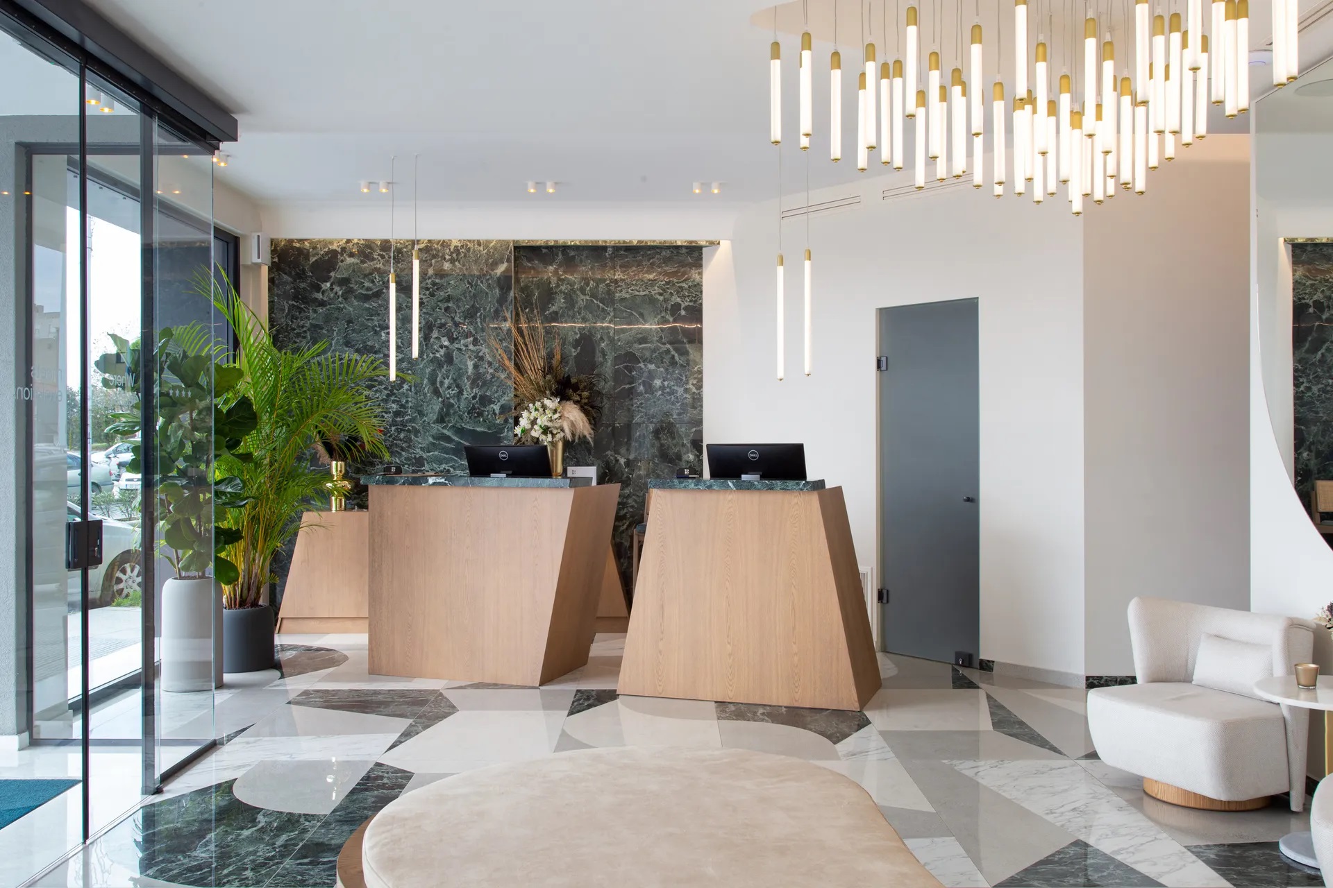 1910 Lifestyle Hotel-Recepcija.jpg