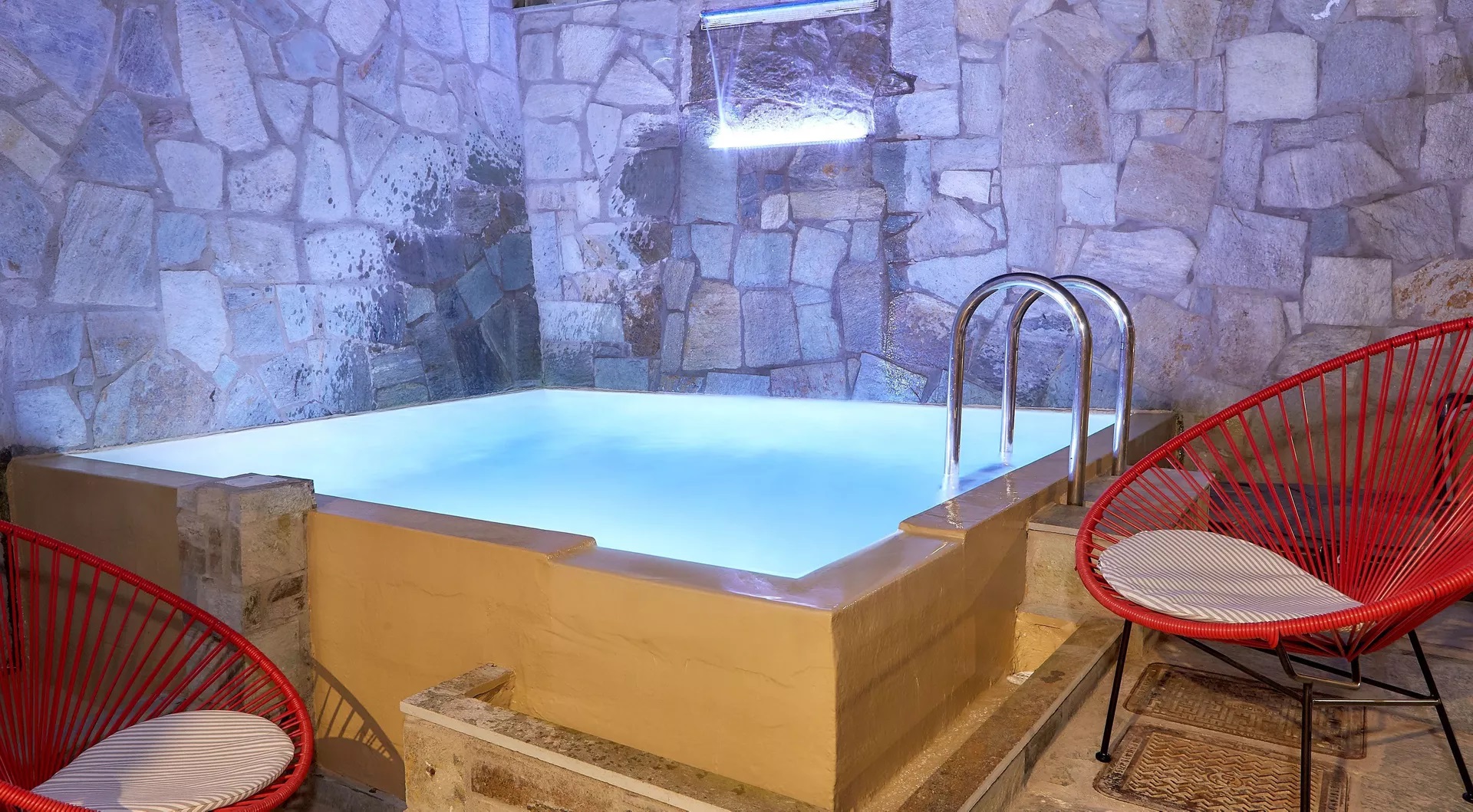 Olivia Sports & Sea Resort Volos-Djakuzi.jpg