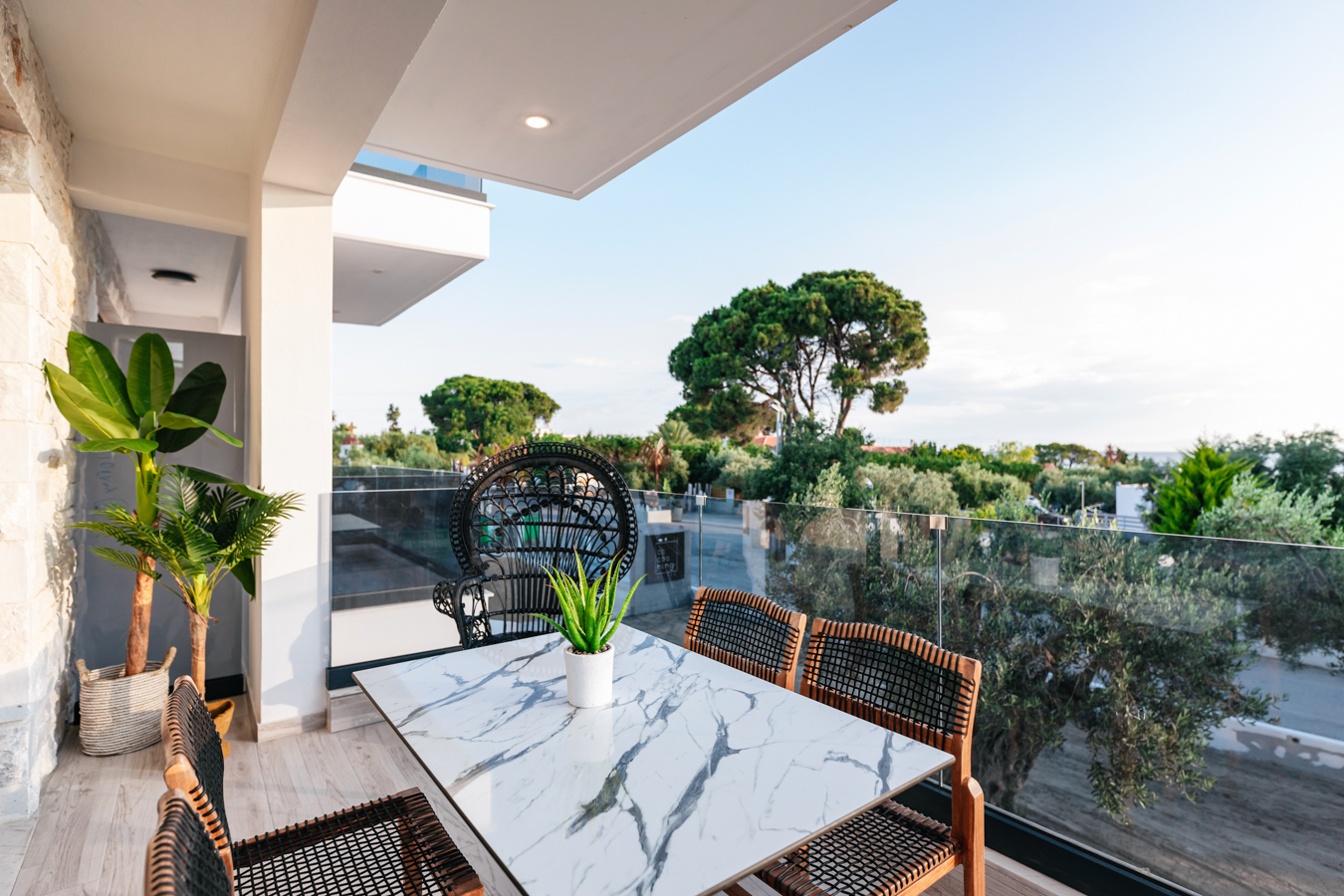 Cocooning Suites by Blue Carpet balkon.jpg