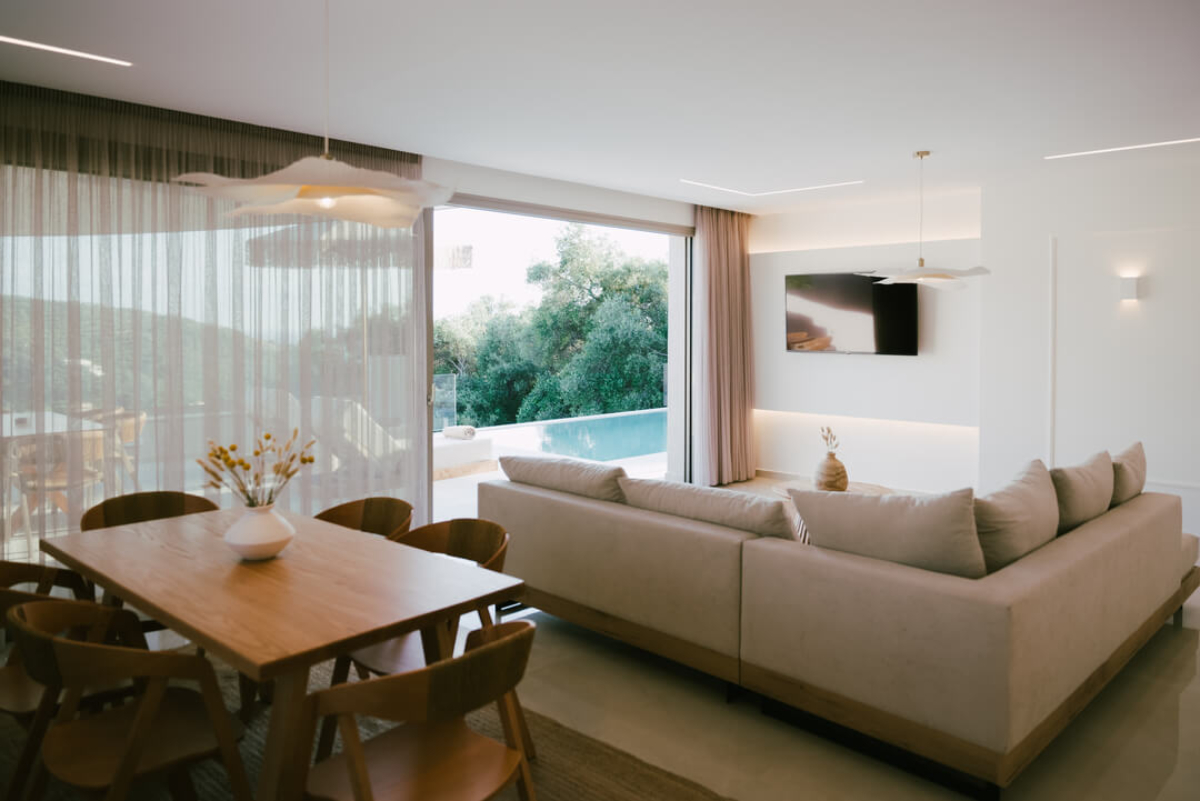 Merelia Exclusive Villas pogled iz dnevnog boravka.jpg
