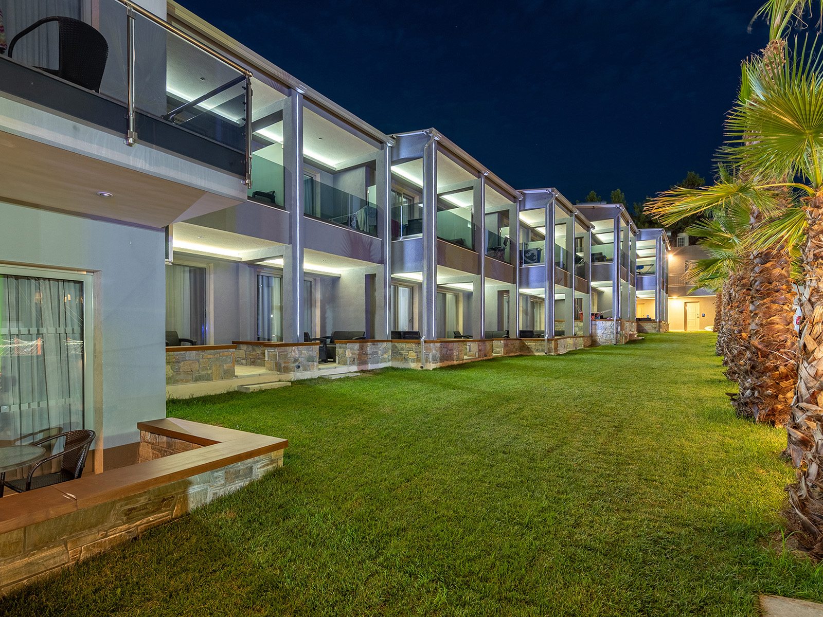 Dionysos Hotels & Studios spoljni izgled.jpg