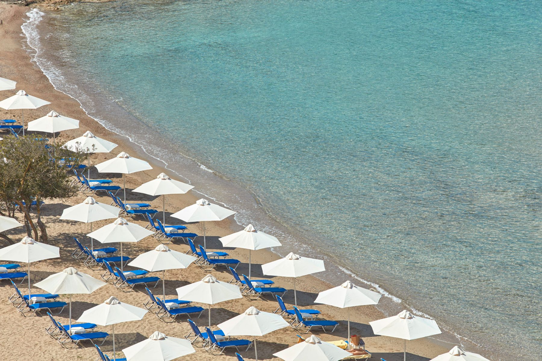 AKS Hinitsa Bay plaža.jpg