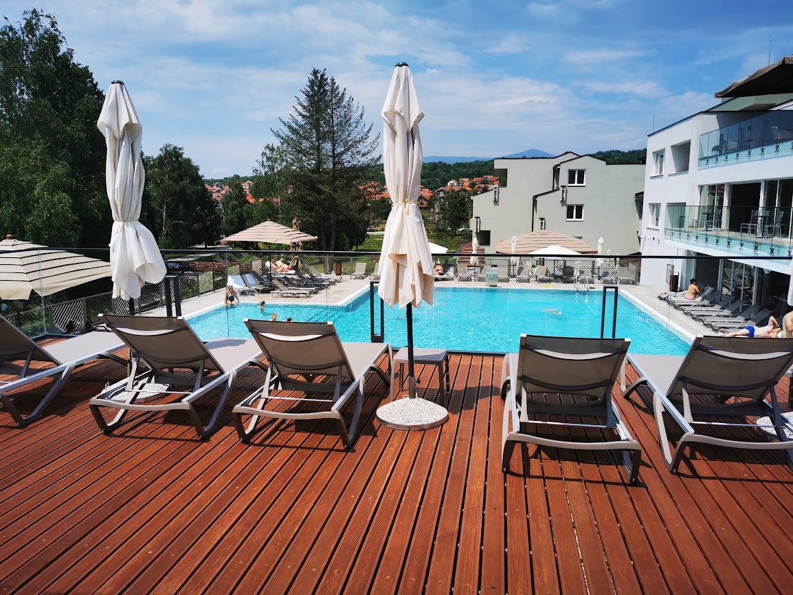 Hotel Sunce-Otvoreni bazen.jpg