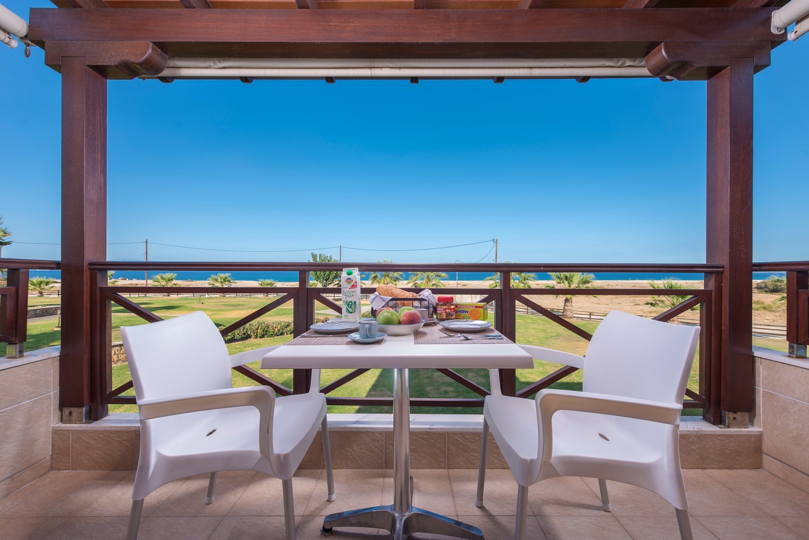 Terra d'Oro Villas balkon sa pogledom na more.jpg