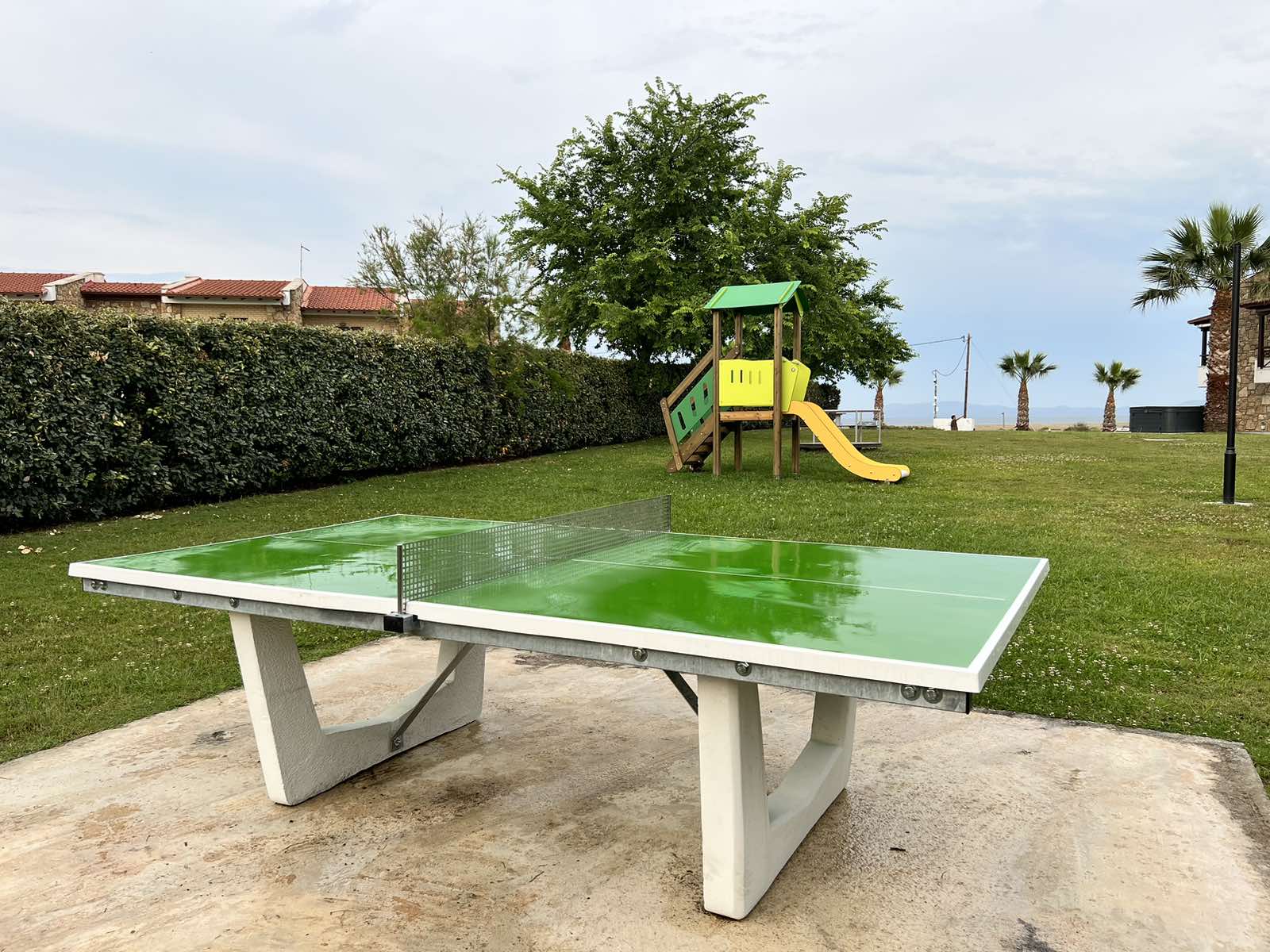 Terra d'Oro Villas sto za ping pong.jpg