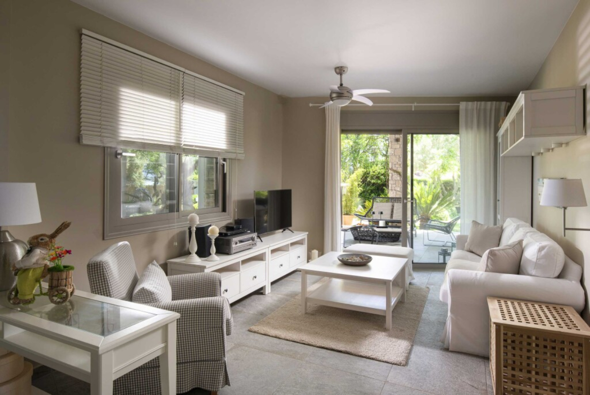 Ammouda Villas delux vila sa pogledom na more.jpg