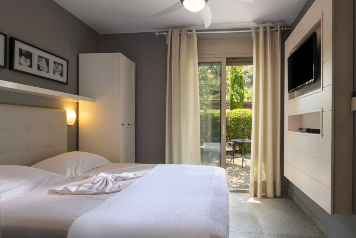 Ammouda Villas izgled dvokrevetne sobe.jpg
