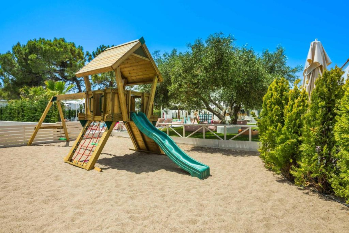 Cocoons Luxury Suites & Villas izgled dečijege igrališta.jpg