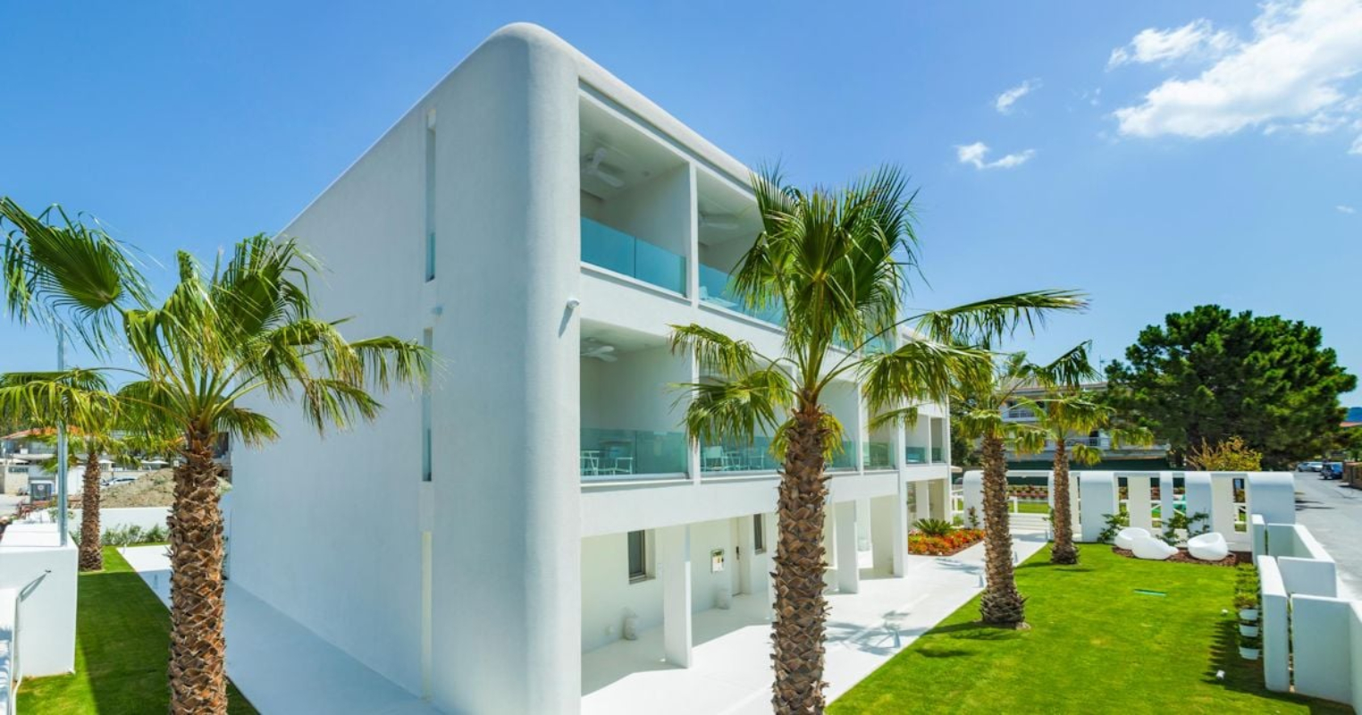 Cocoons Luxury Suites & Villas izgled od spolja.jpg