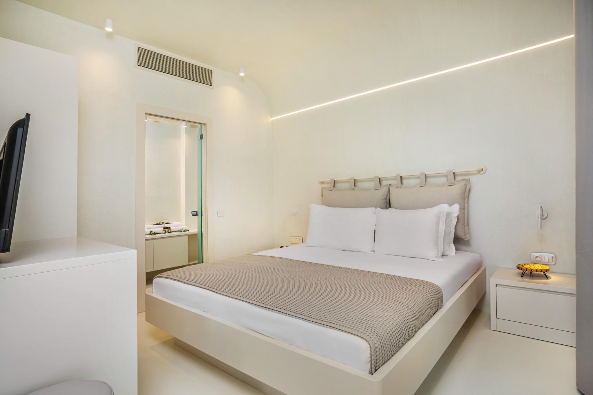 Cocoons Luxury Suites & Villas spavaća soba vile.jpg