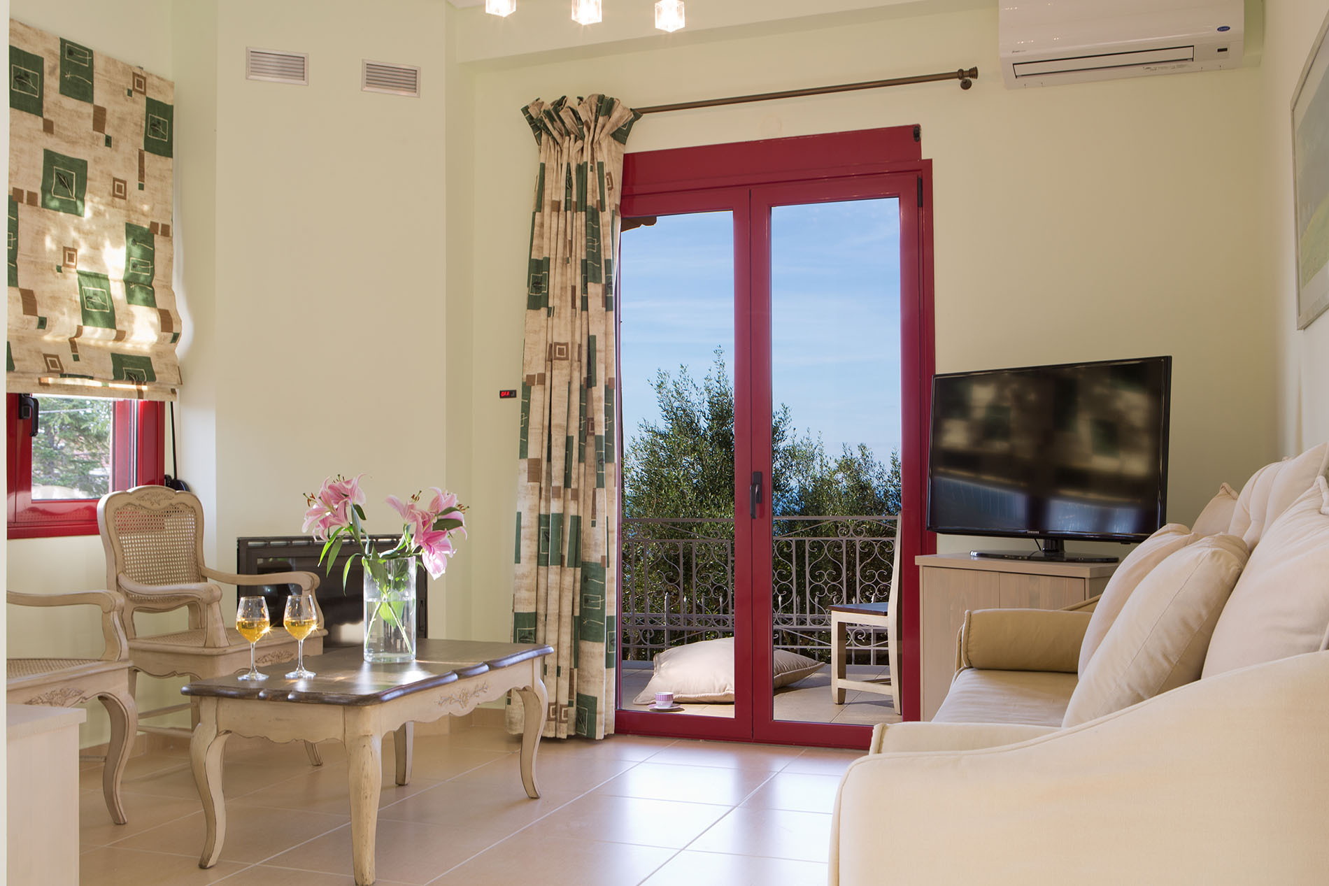 Exanthia Villas Lefkada-Dvosoban apartman dnevna soba.jpg