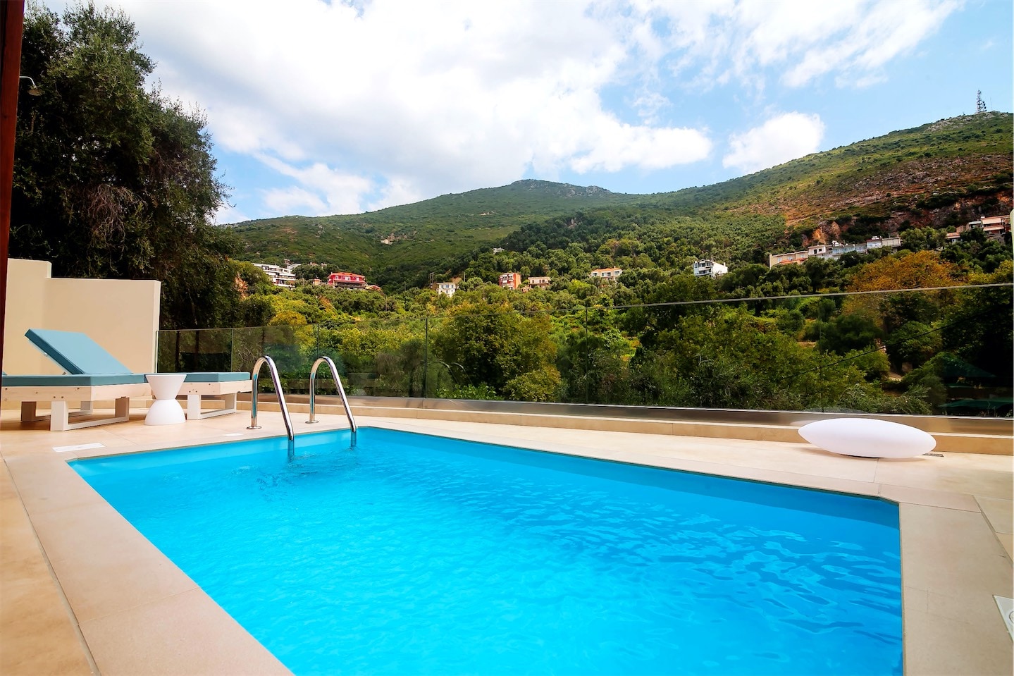 Elite Luxury VIllas Parga-Executive vila bazen.jpg