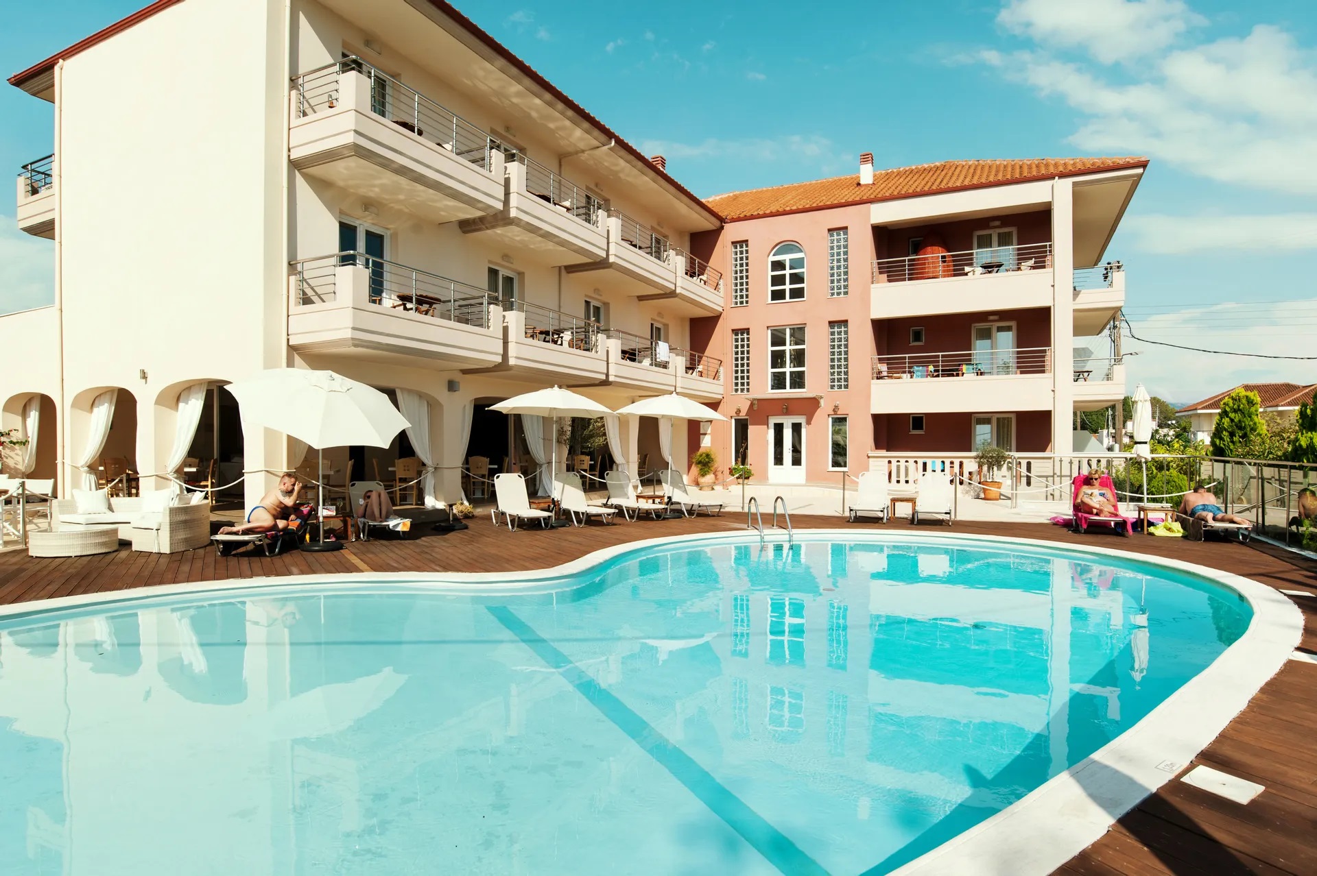 Ammos Bay Hotel-Bazen.jpg