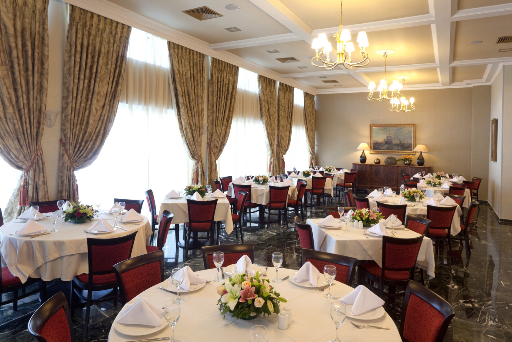 Margarona Royal Hotel-Restoran.jpg