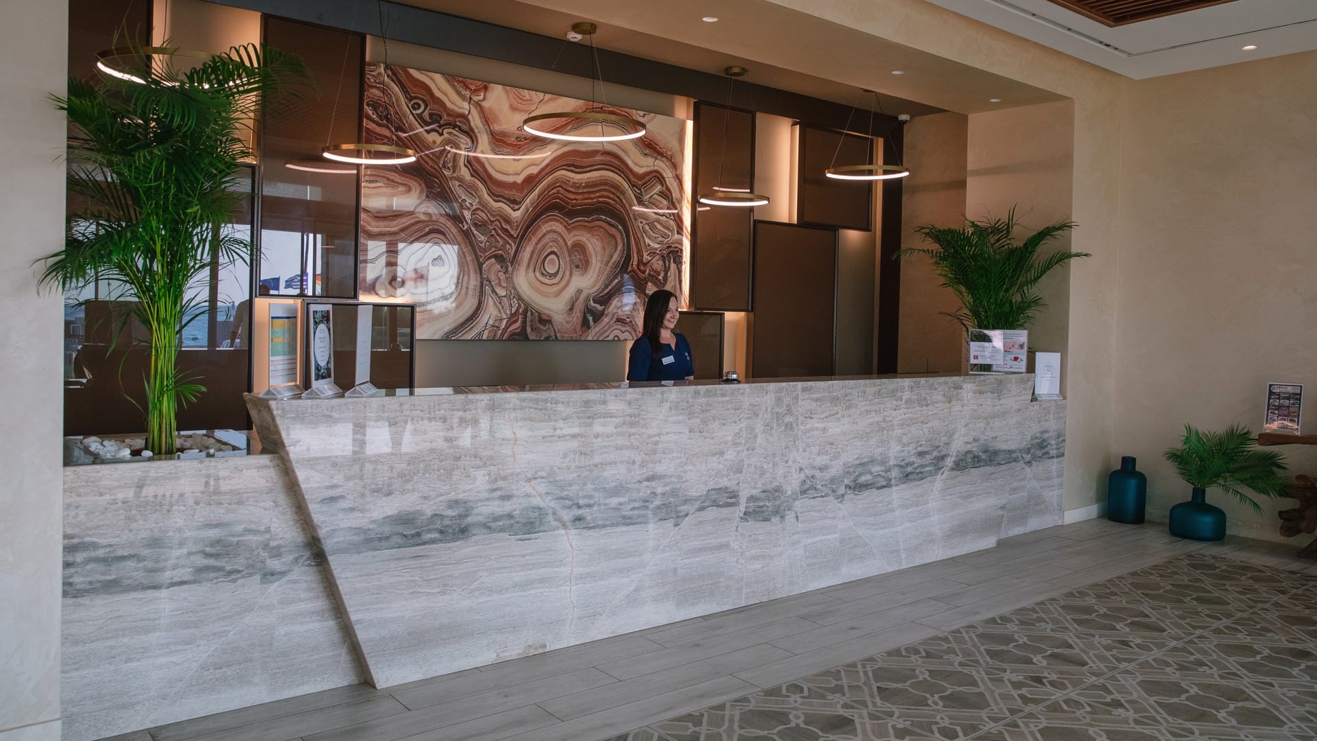 Almyros Beach Resort & Spa-Recepcija.jpg