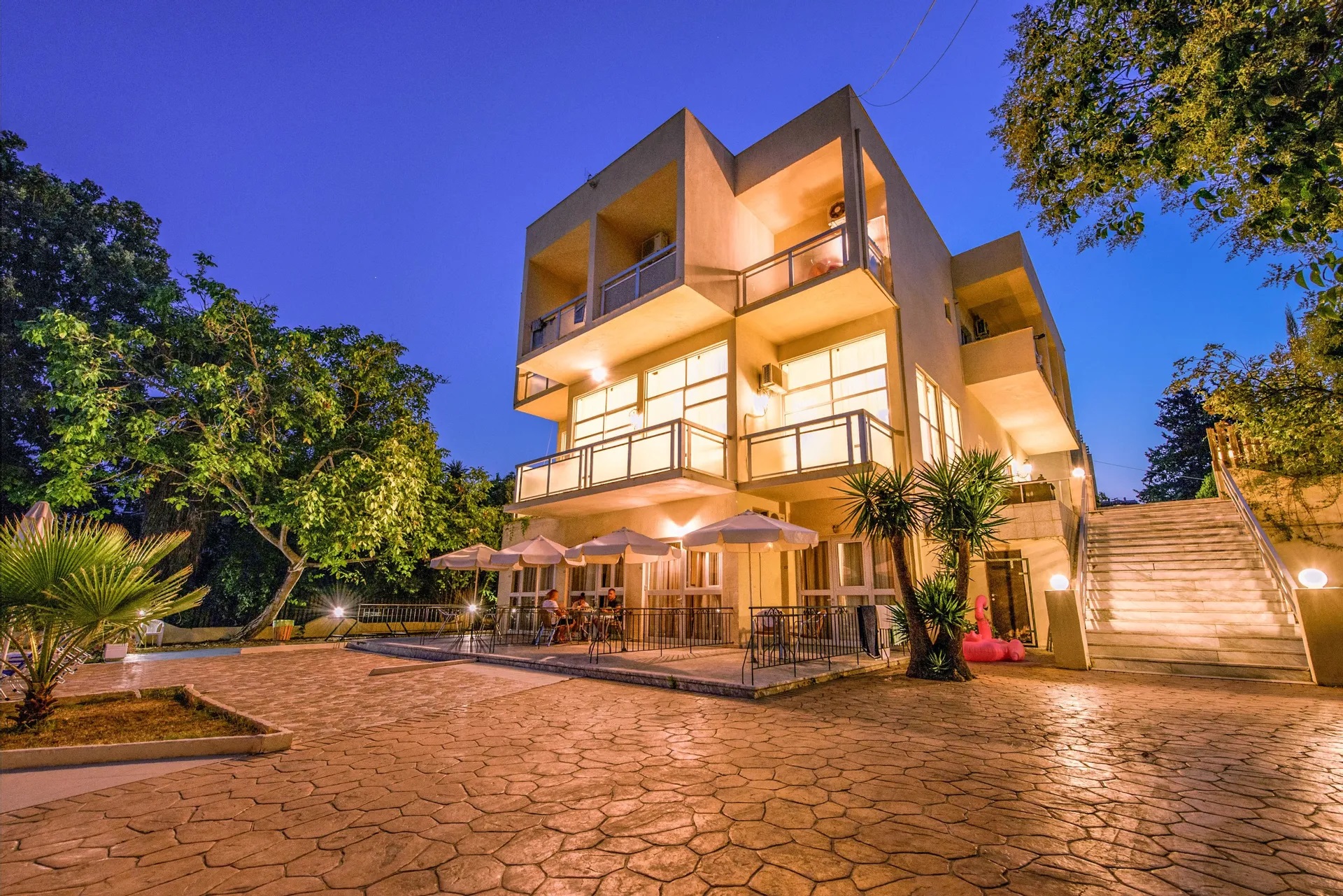 Amalia Corfu Hotel-SPoljasnji izgled.jpg