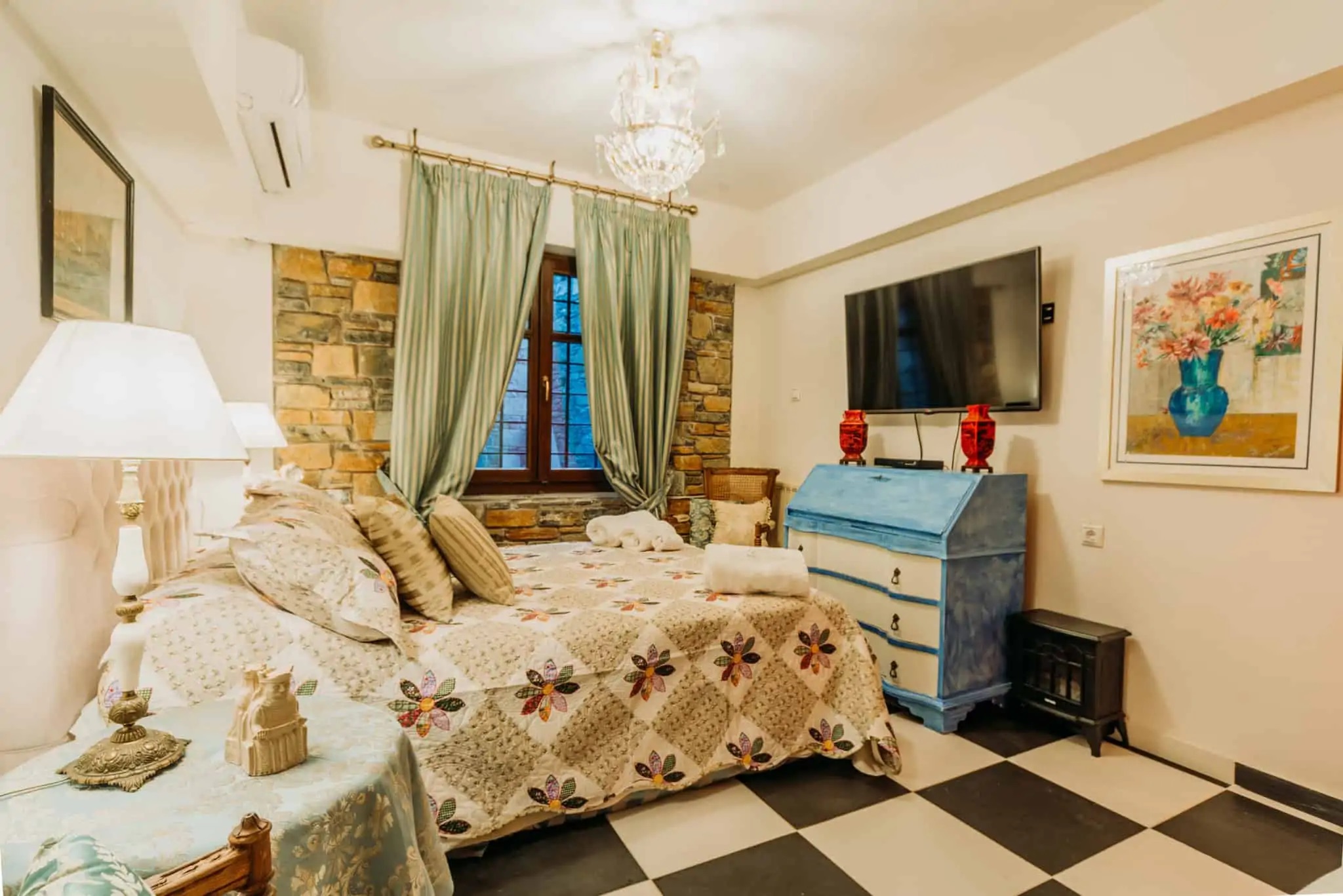 Elysian Luxury VIlla Pelion-Peta spavaca soba.jpg