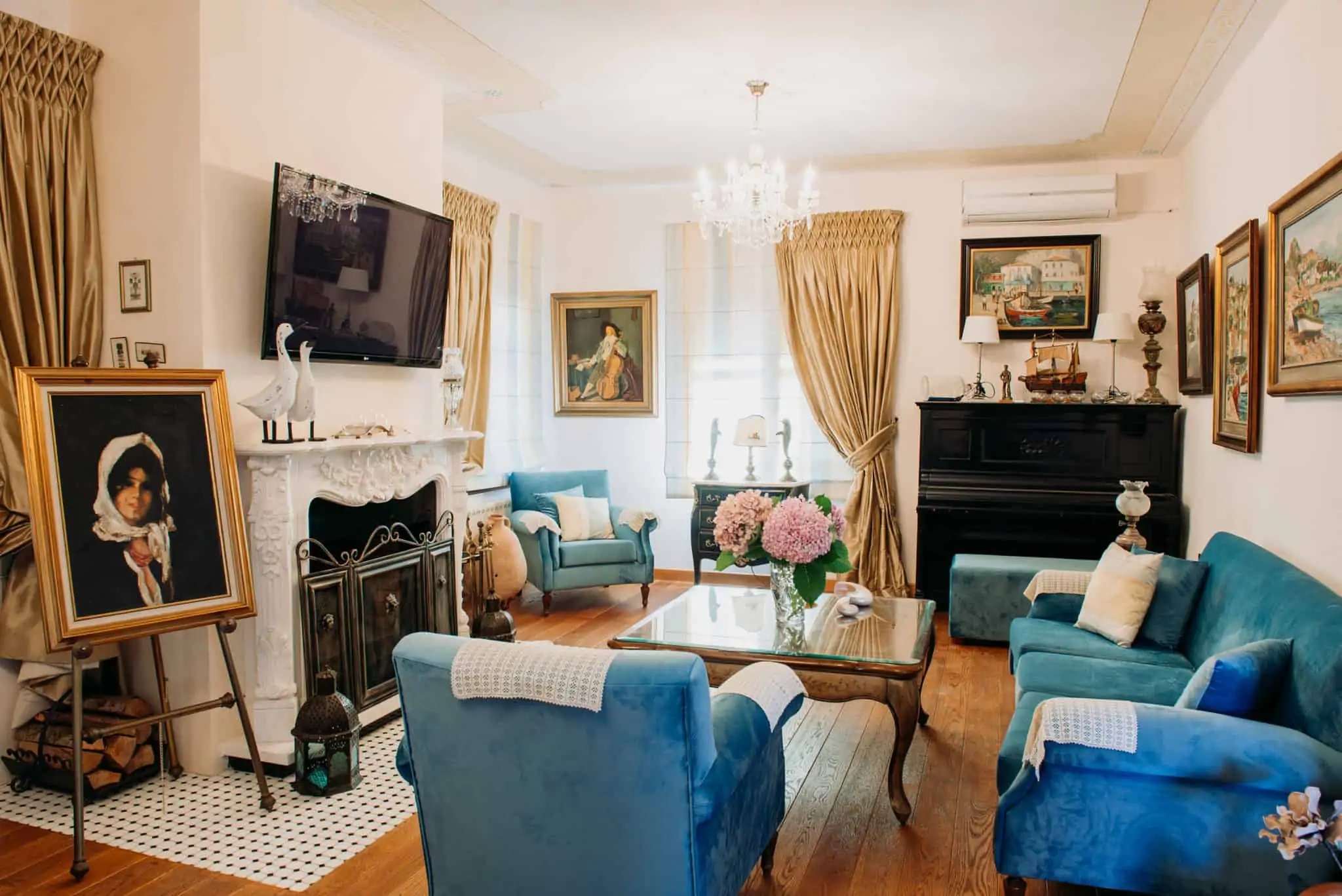 Elysian Luxury Villa Pelion-Dnevna soba.jpg