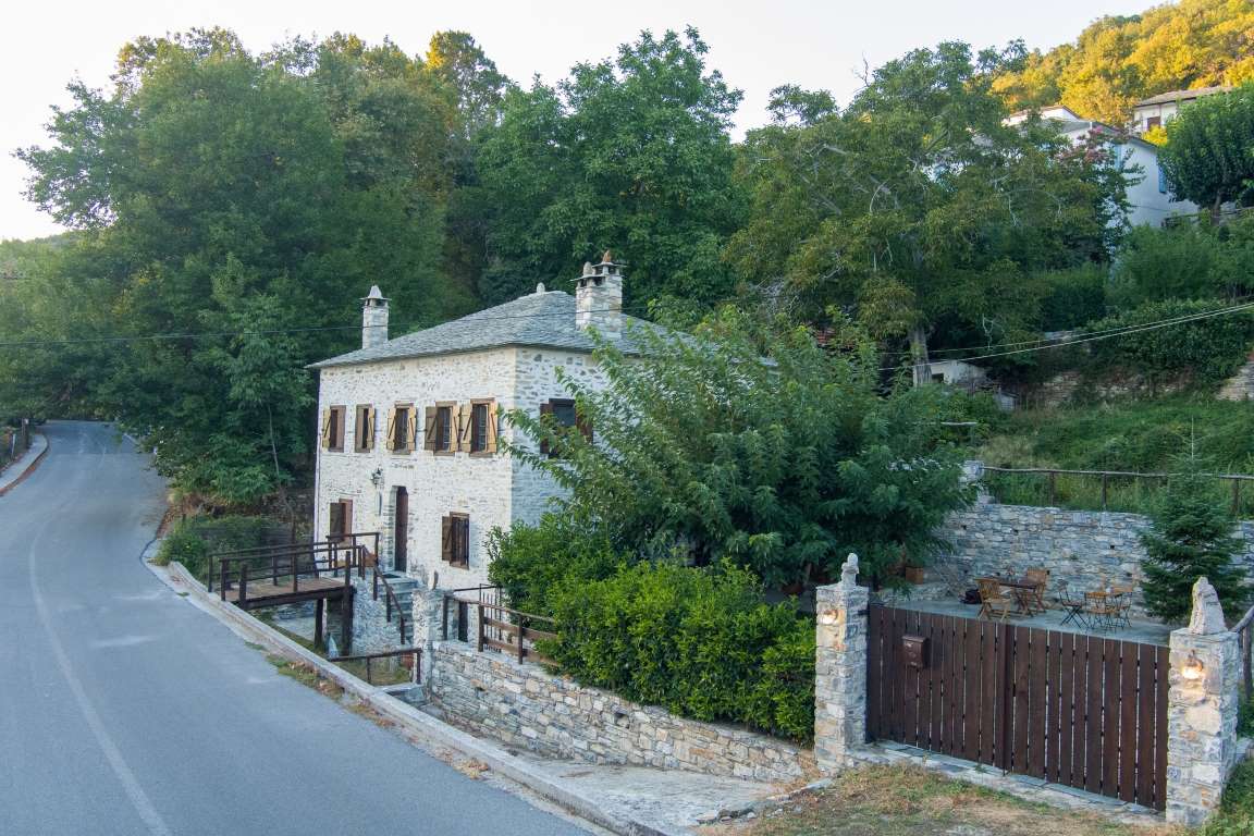 Archontiko Michael-Hotel spolja.jpg
