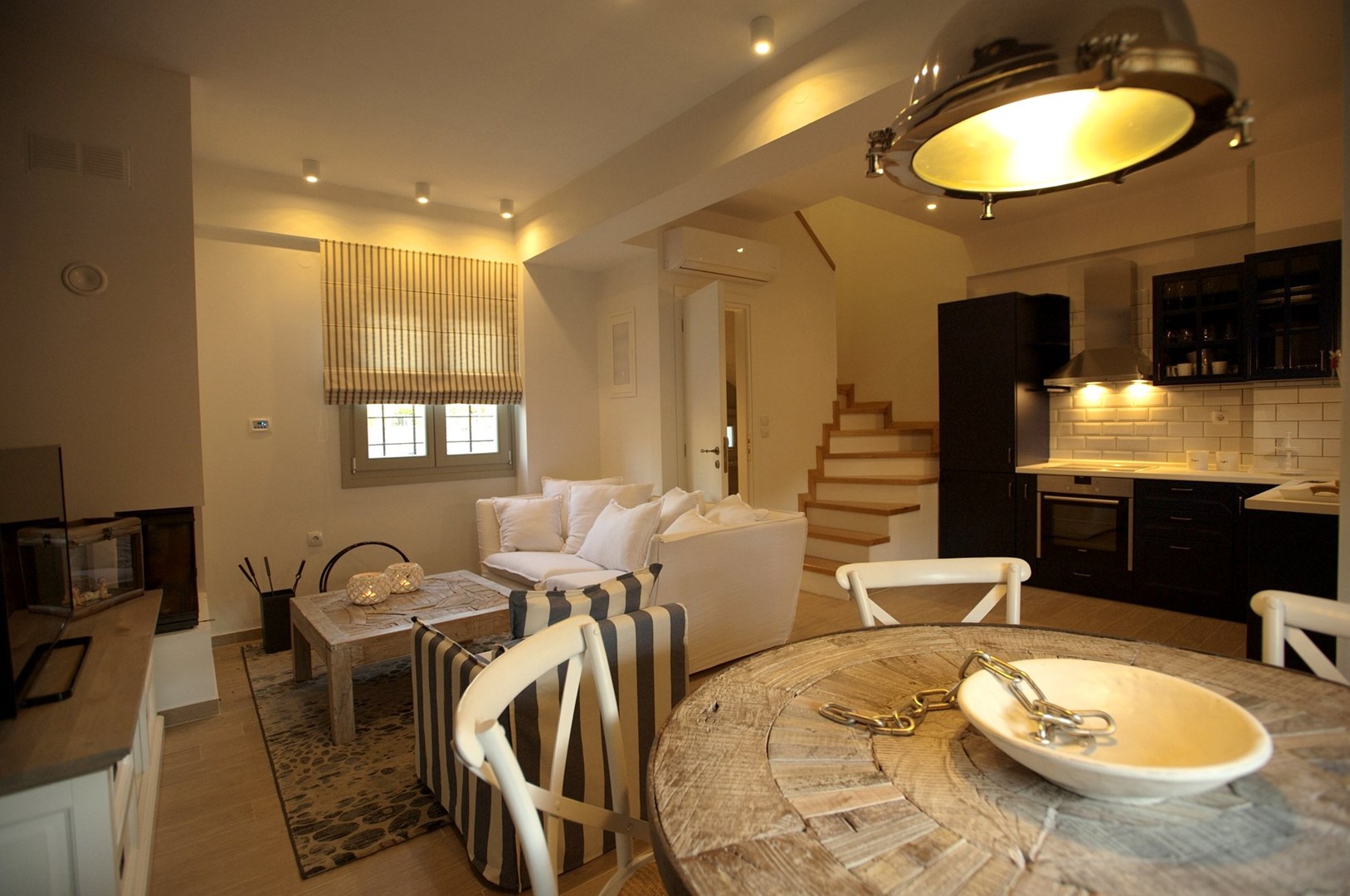 Chroma Pelion VIllas-Blue vila.jpg