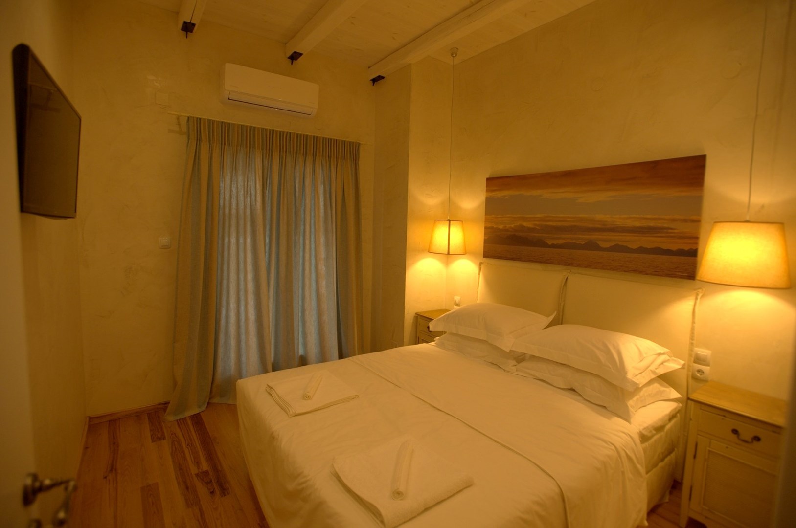 Chroma Pelion Villas-Pink vila spavaca soba.jpg