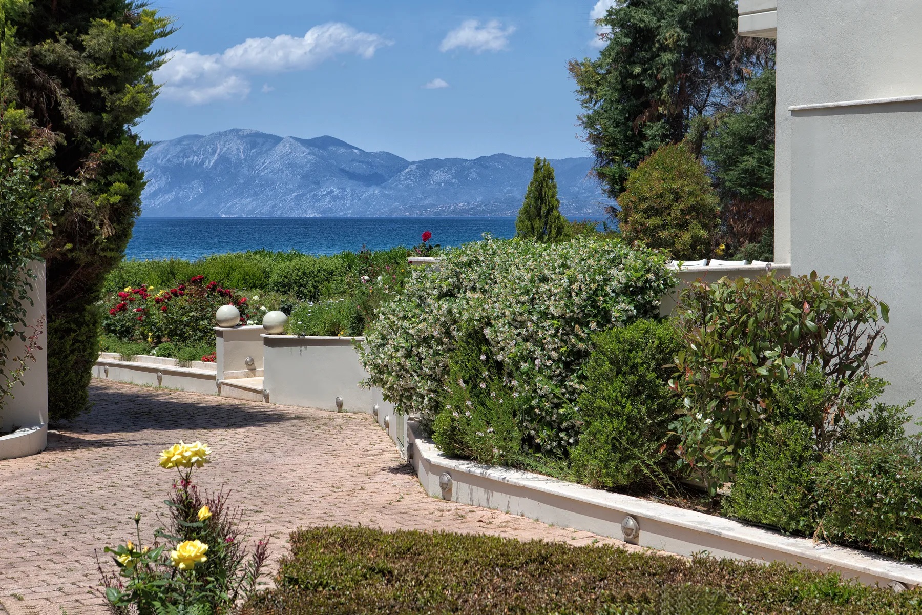 The Marble Resort-Prilaz.jpg