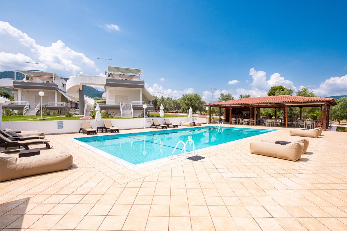 Blue Marine Village Hotel-Bazen.jpg