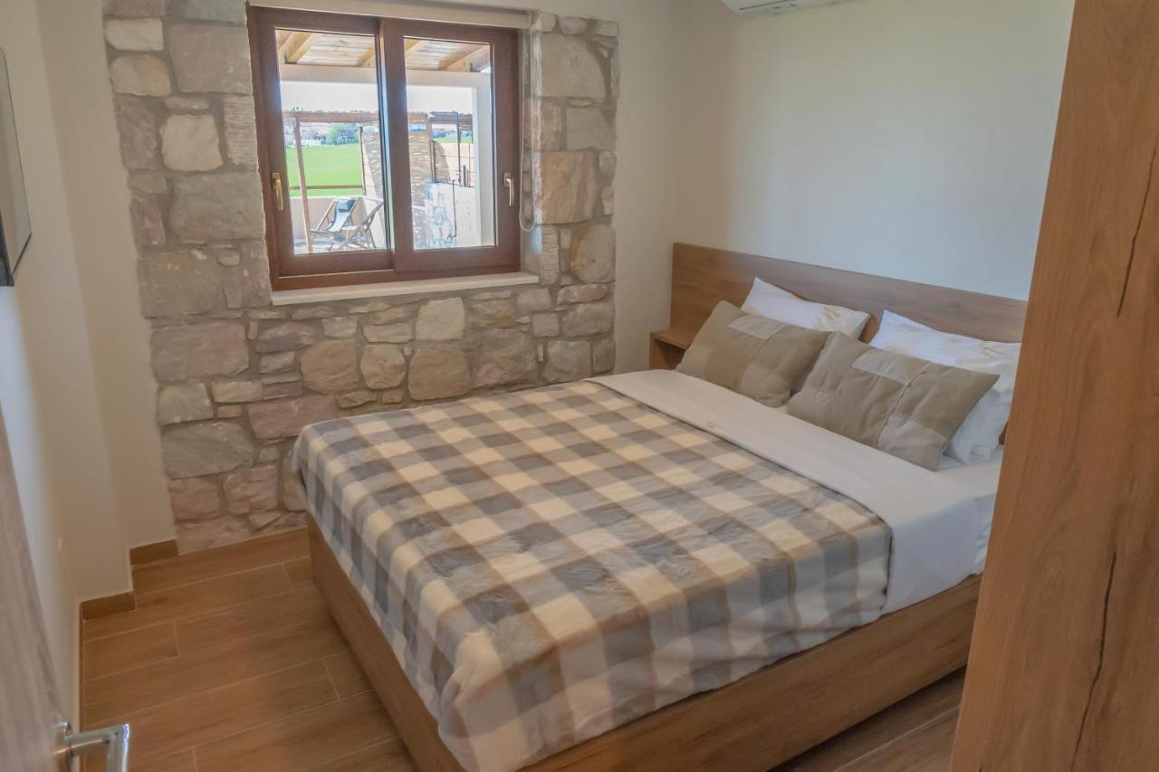 Esperanza villas spavaća soba.jpg