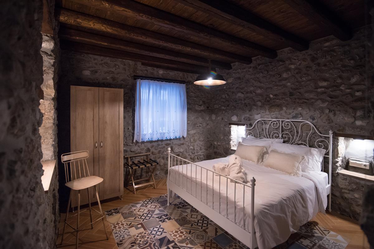 Hotel Mythic Valley delux soba Melpomeni.jpg