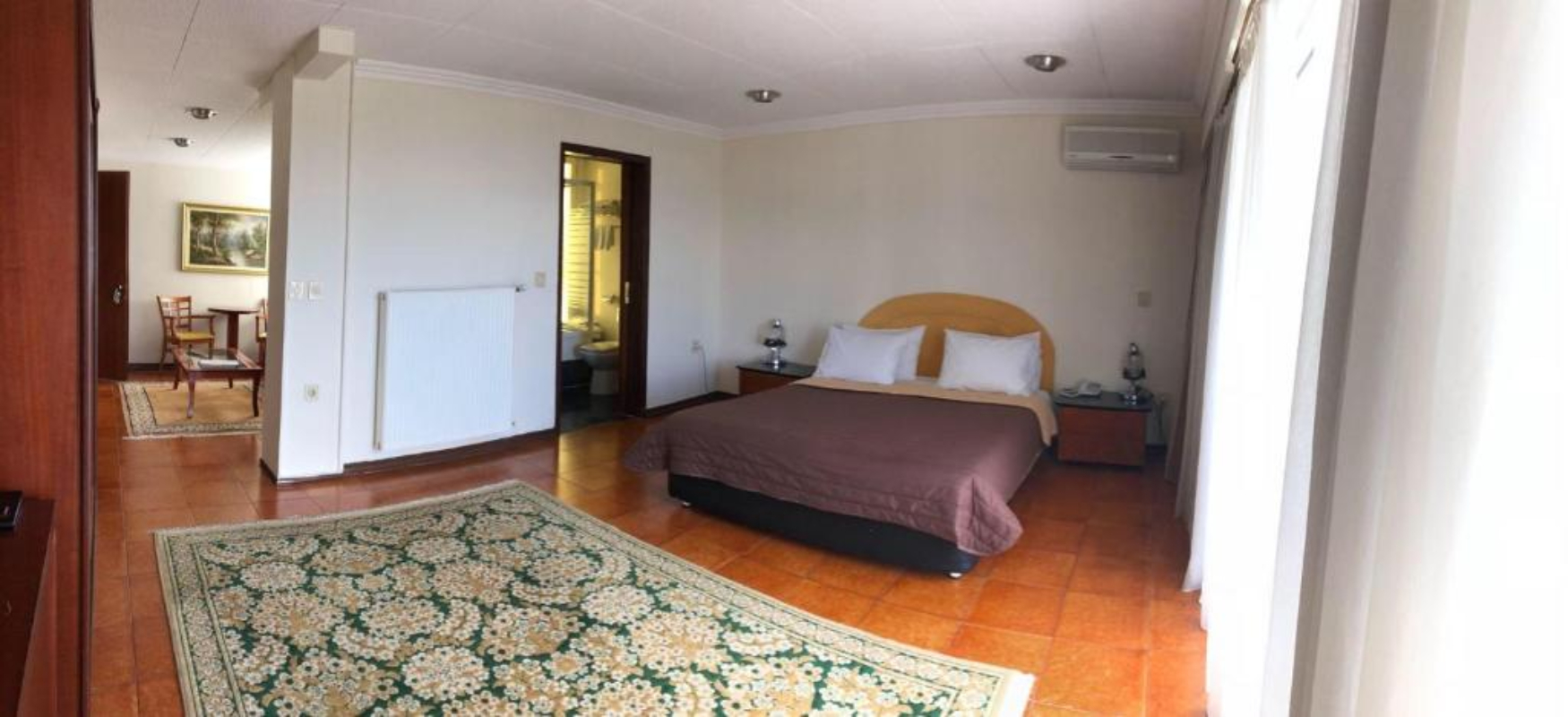 Hotel Phillippion Thessaloniki junior apartman.jpg