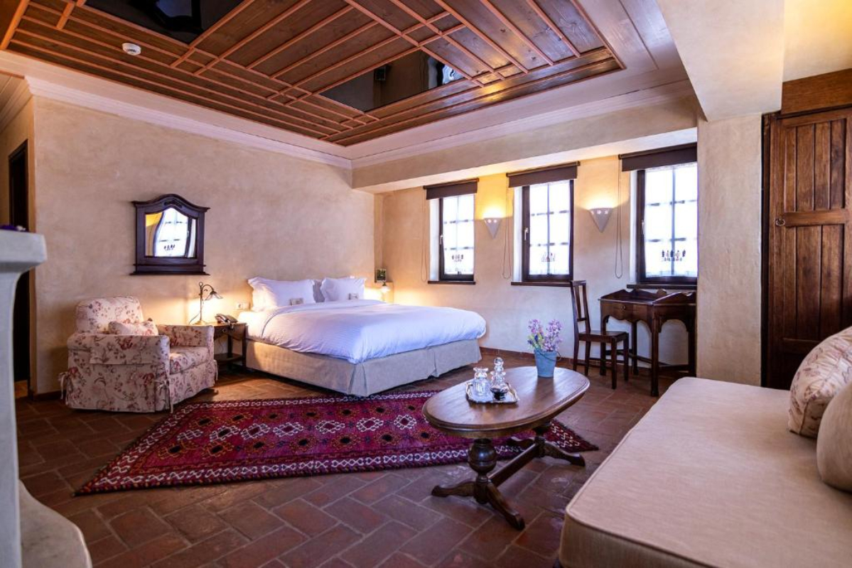 Hotel Ktima Bellou dvokrevetna soba.jpg