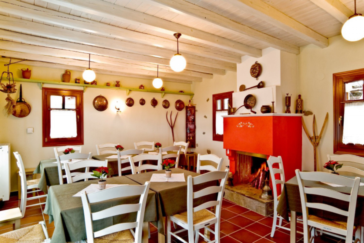 Hotel Viraggas Mansion restoran.jpg