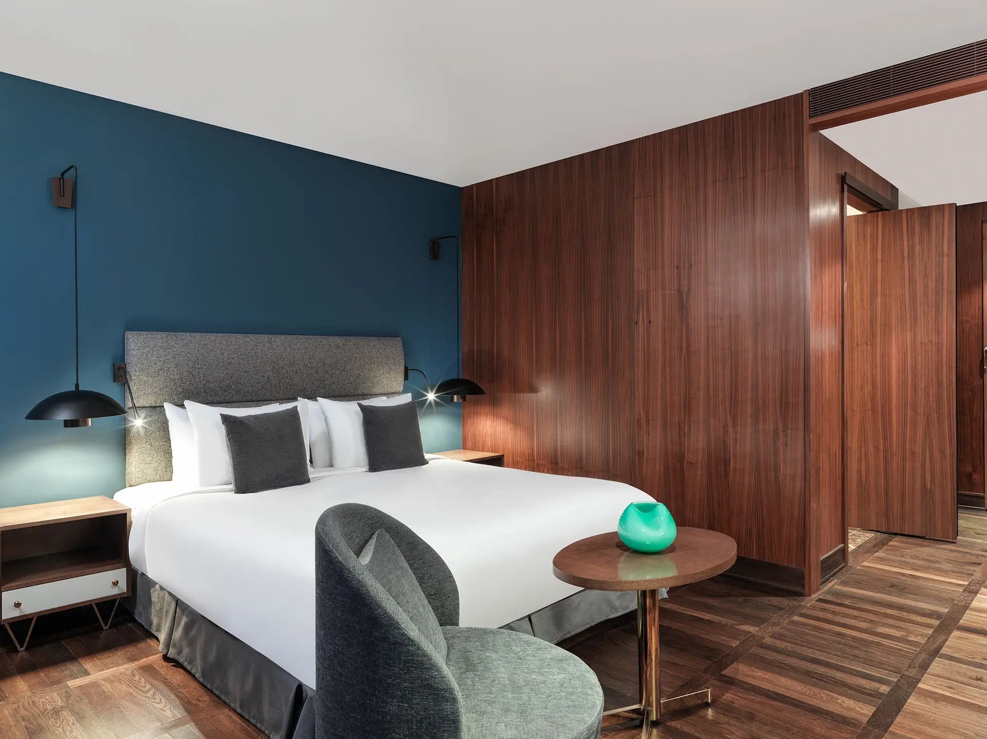 Metropol Palace Hotel Belgrade-Deluxe soba.jpg