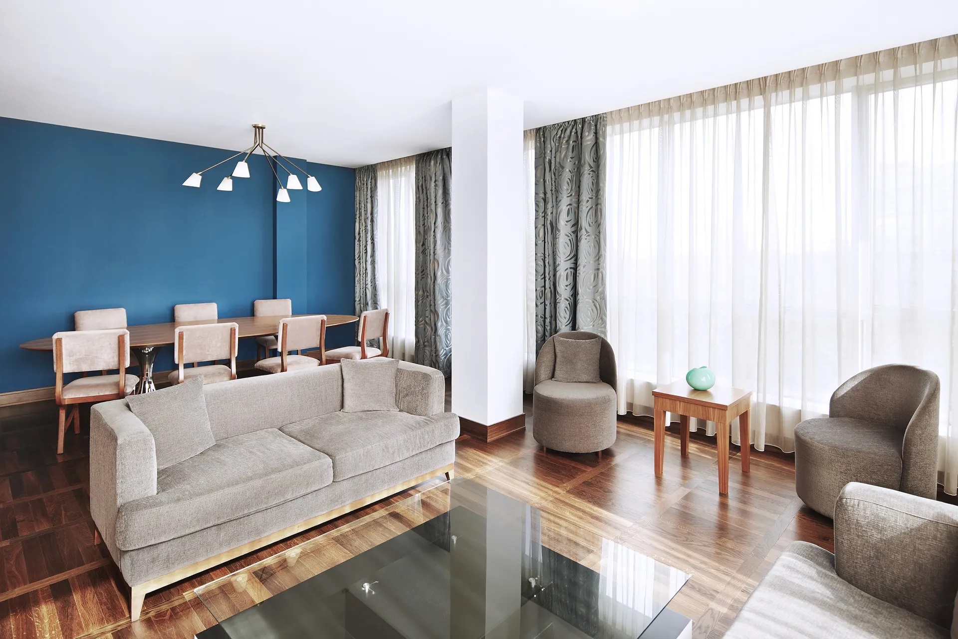 Metropol Palace Hotel Belgrade-Park suite.jpg