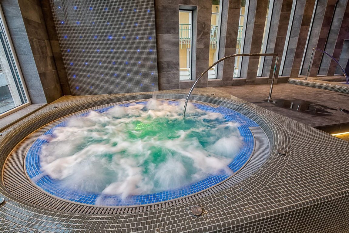 Bonvital Wellness & Gastro Hotel Heviz-Djakuzi.jpg