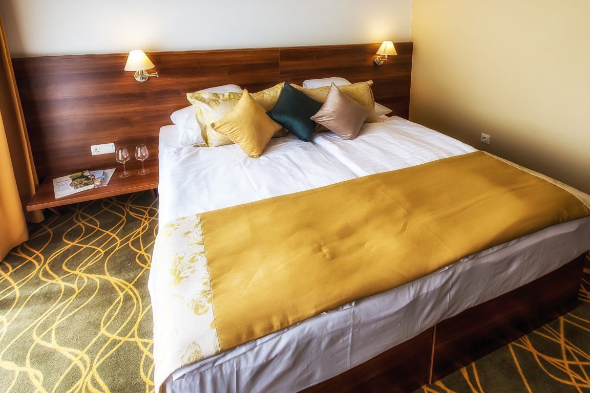 Bonvital Wellness & Gastro Hotel Heviz-Standardna soba.jpg