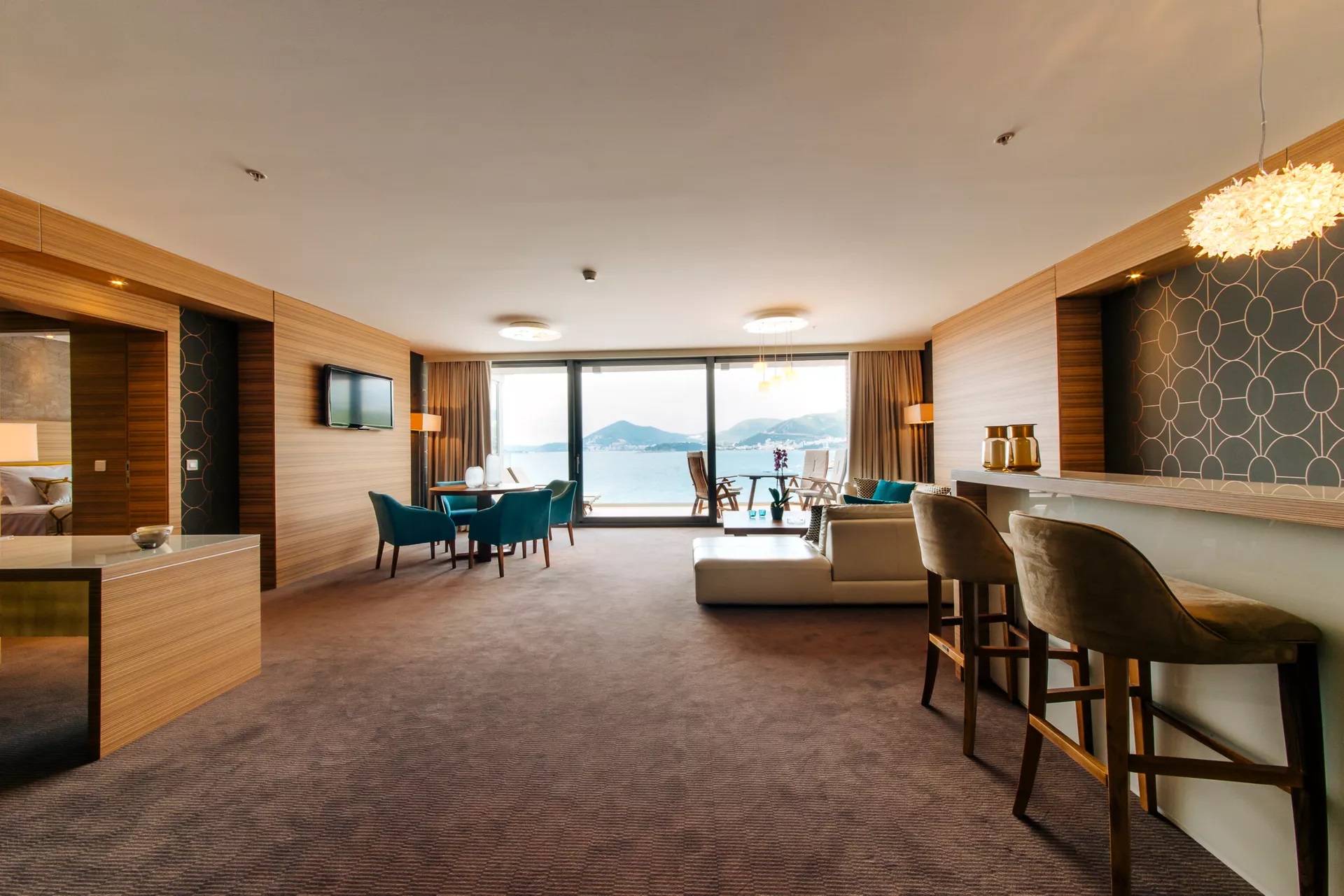 Maestral Resort & Casino-Adriatic luxury suite.jpg
