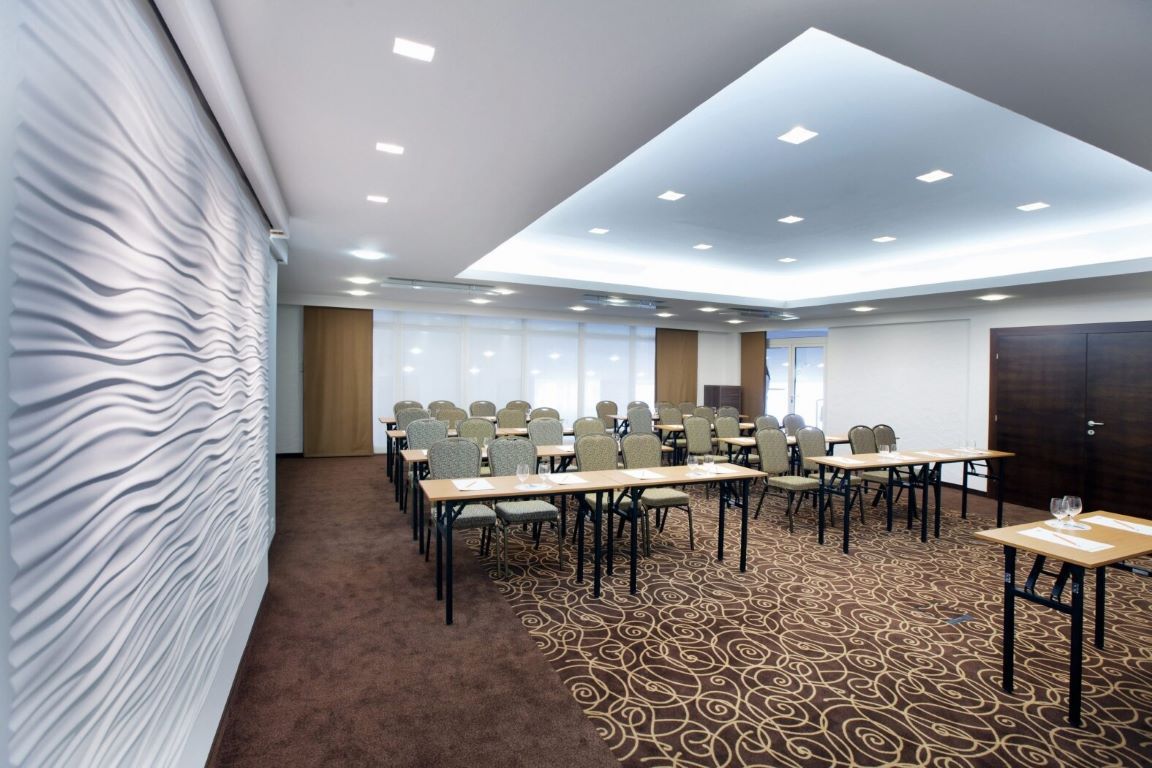 Europe Fit Hotel-Sala za konferencije.jpg