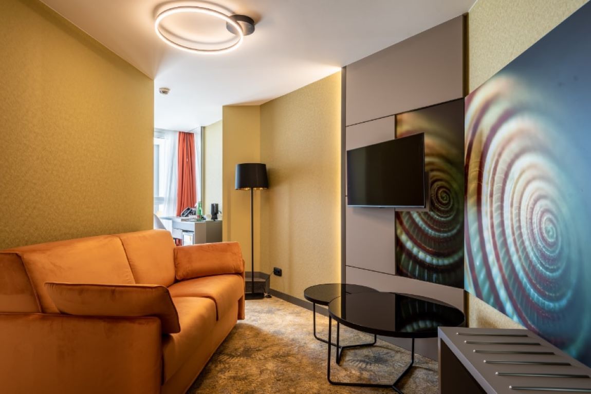 Helikon Hotel-Dnevna soba.jpg