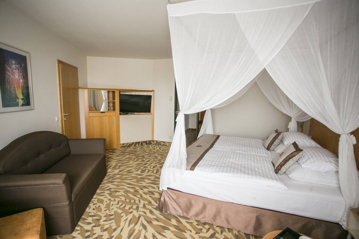 Lotus Therme Hotel & Spa-Grand soba.jpg