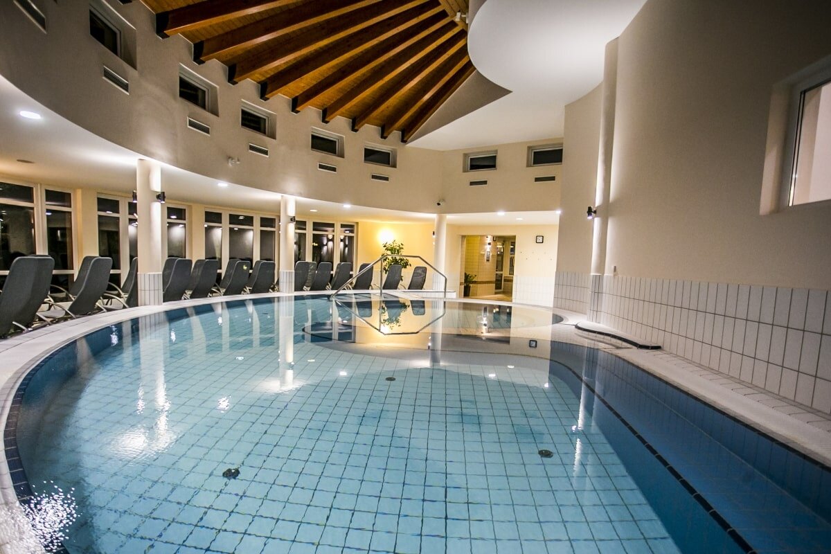 Lotus Therme Hotel & Spa-Zatvoreni bazen.jpg