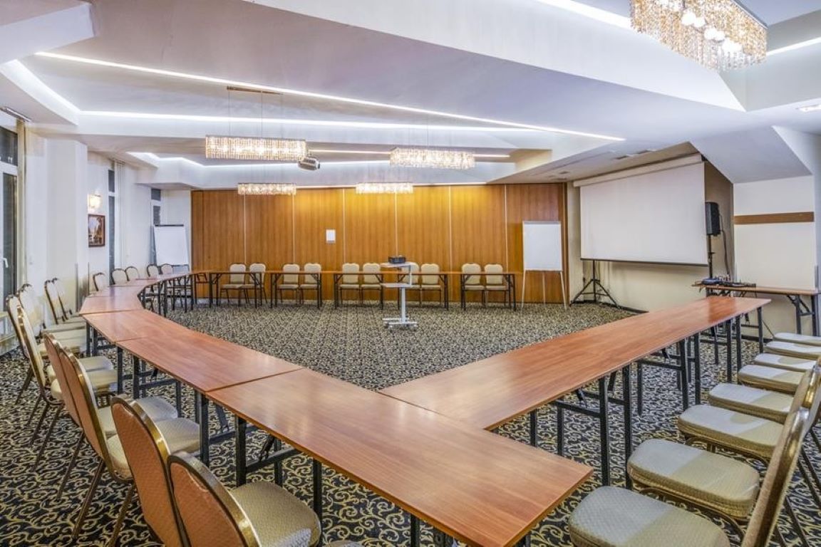 Residence Hotel Balaton-Sala za konferenciju.jpg